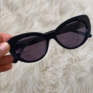 Madewell vintage style cat eye sunglasses